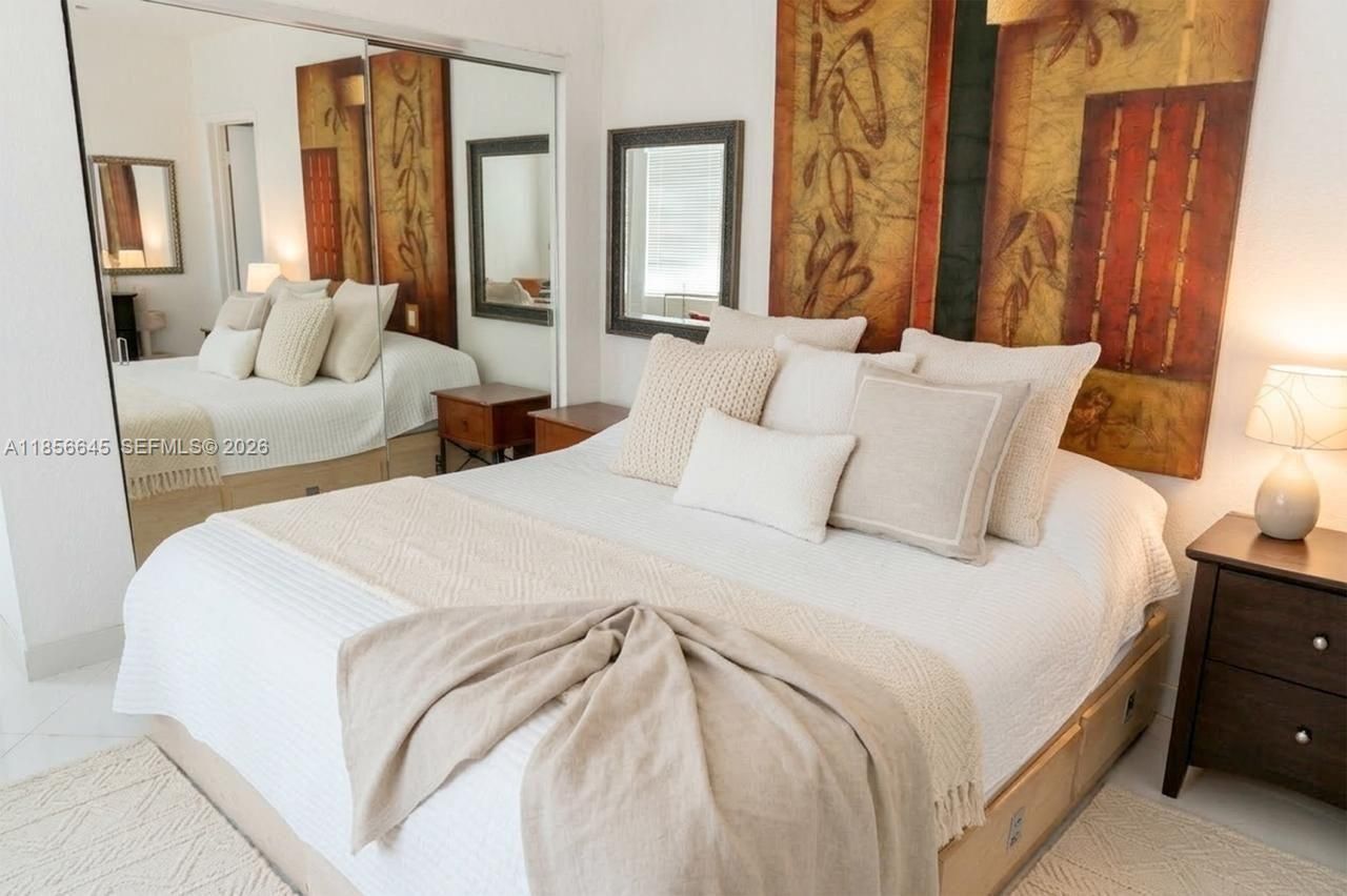 802 Euclid Ave, Unit 305, Miami Beach, FL 33139 Photo