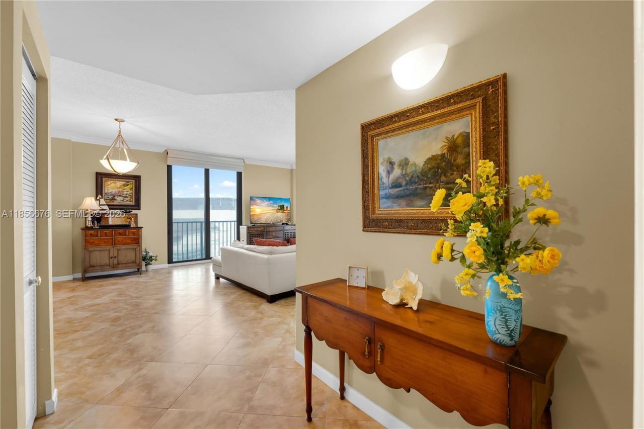 651 Okeechobee Blvd, Unit 1002, West Palm Beach, FL 33401 Photo
