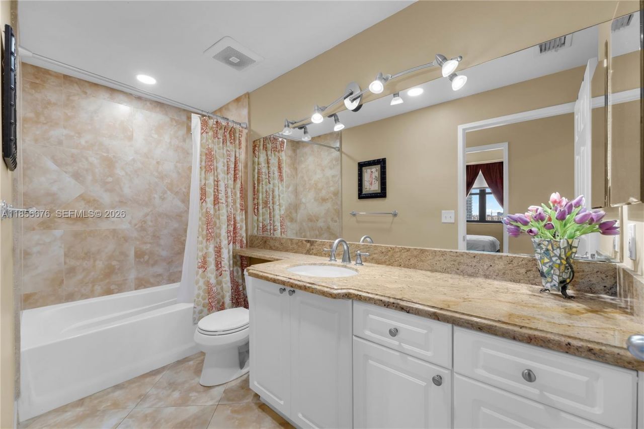 651 Okeechobee Blvd, Unit 1002, West Palm Beach, FL 33401 Photo