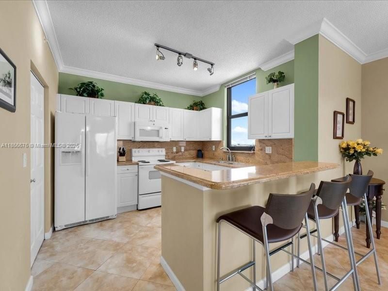 651 Okeechobee Blvd, Unit 1002, West Palm Beach, FL 33401 Photo