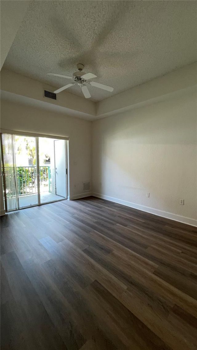 6001 SW 70th St, Unit 127, South Miami, FL 33143 Photo