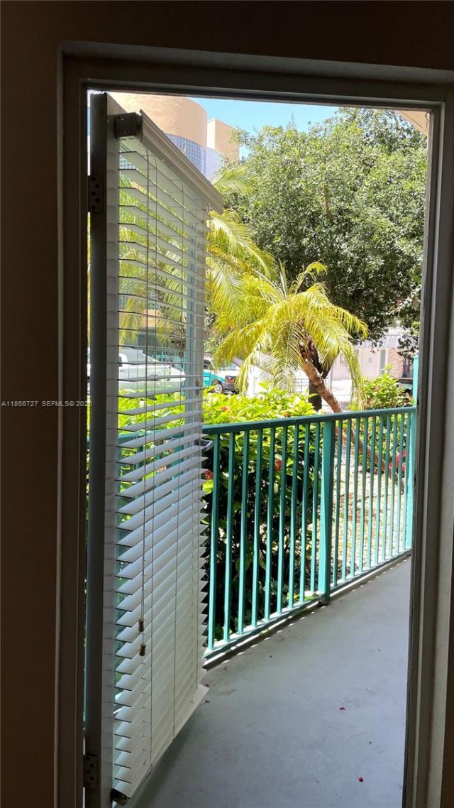 6001 SW 70th St, Unit 127, South Miami, FL 33143 Photo
