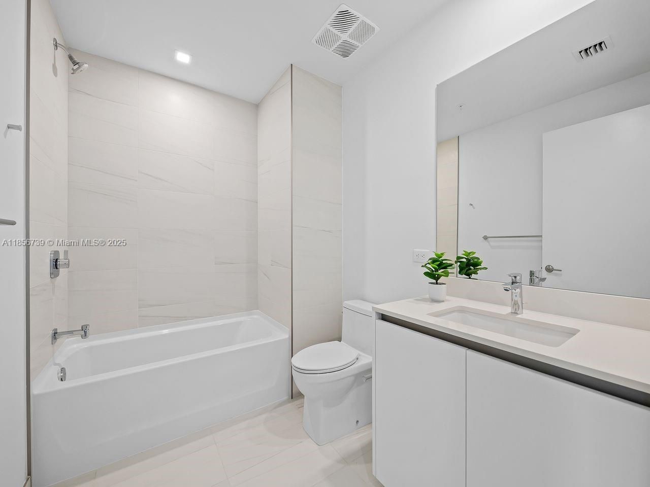 900 N Ocean, Unit 1004, Pompano Beach, FL 33062 Photo