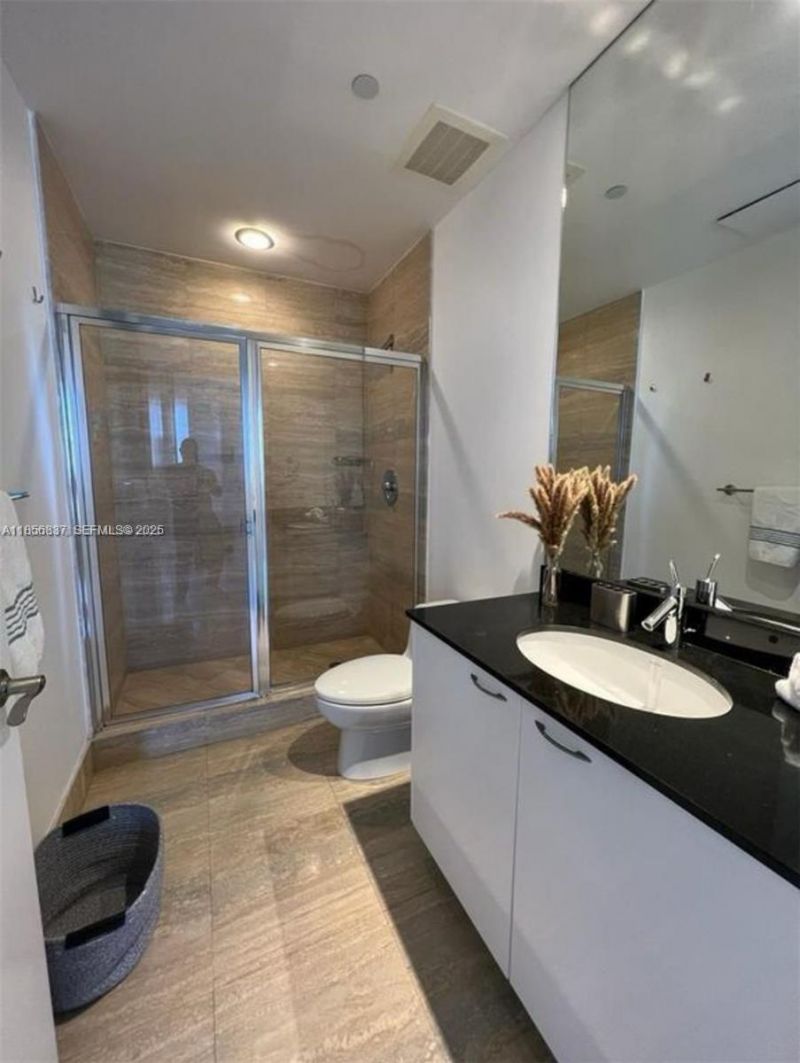 15811 Collins Ave, Unit 2805, Sunny Isles Beach, FL 33160 Photo