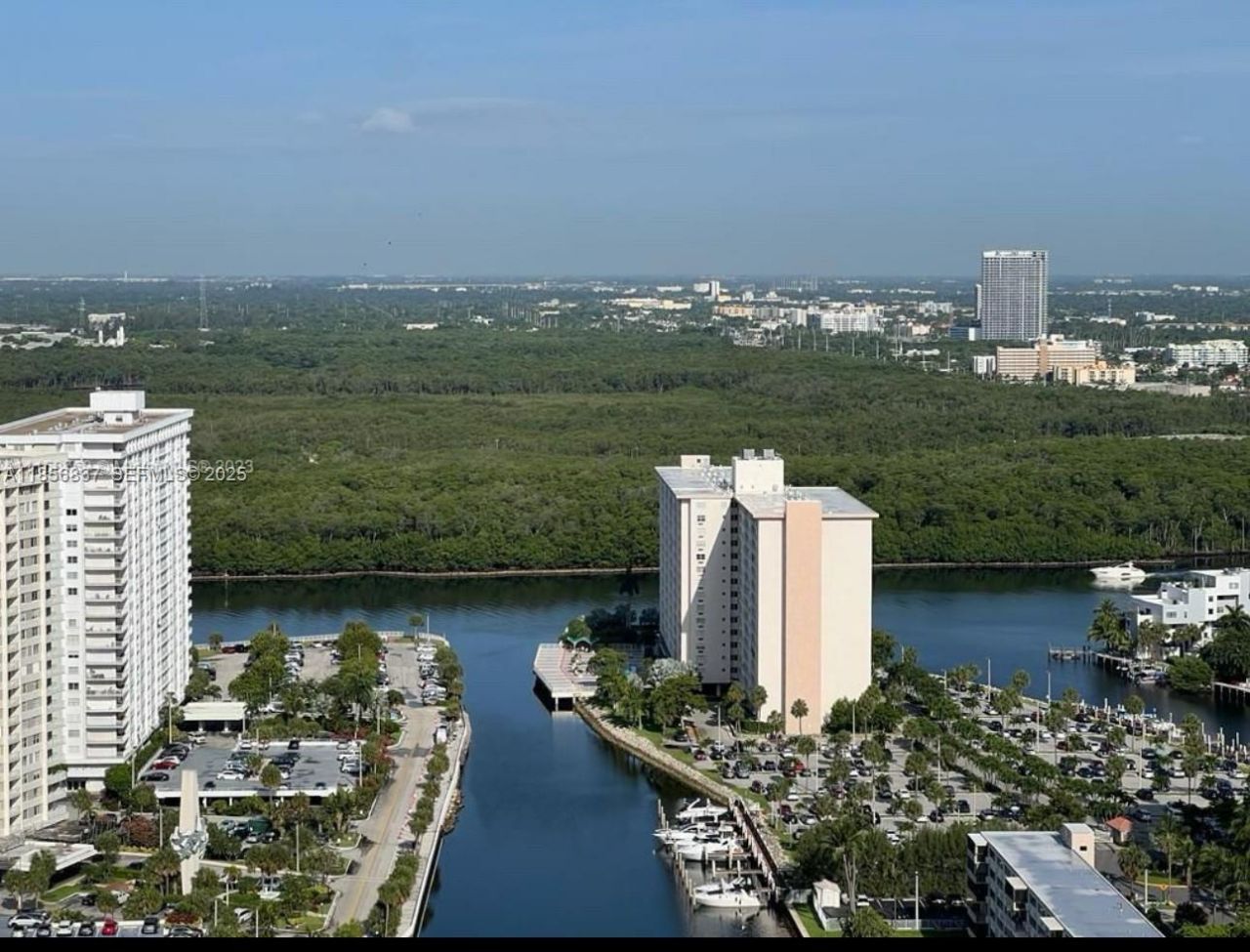 15811 Collins Ave, Unit 2805, Sunny Isles Beach, FL 33160 Photo