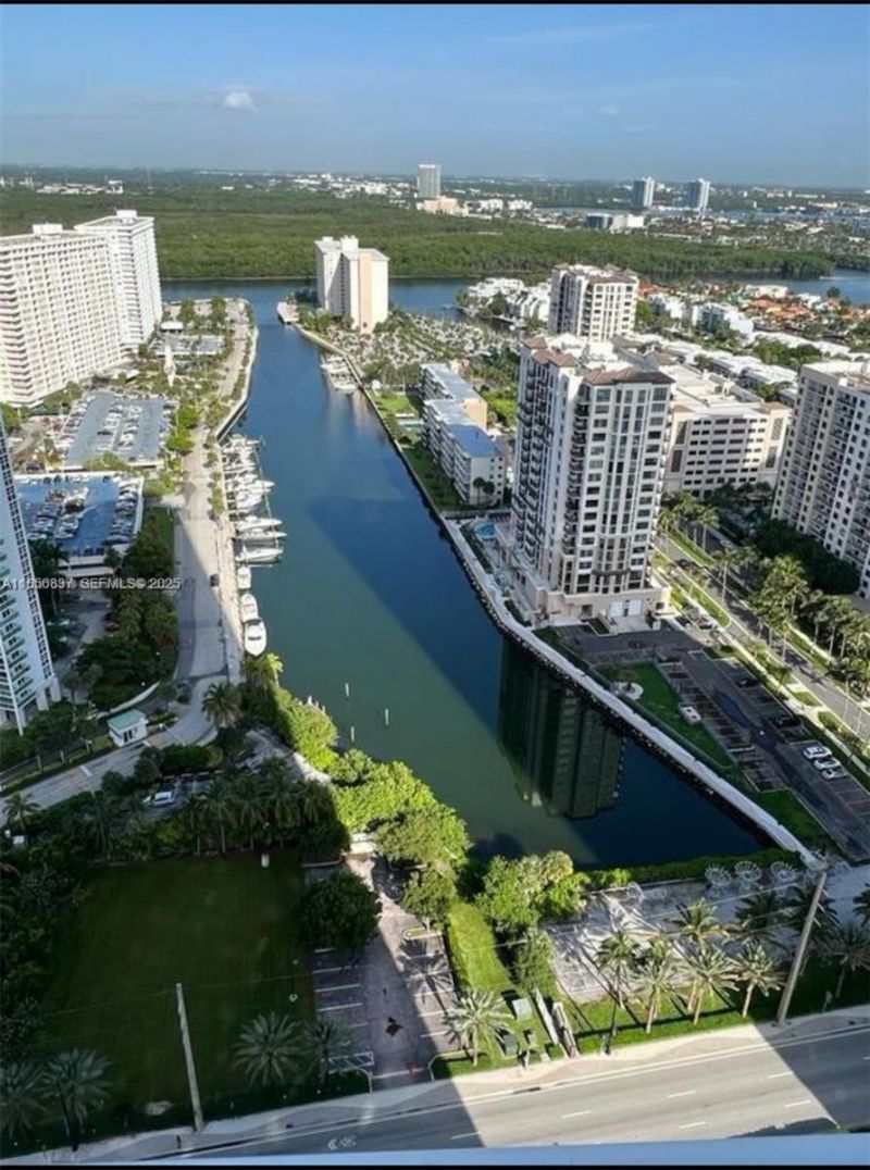 15811 Collins Ave, Unit 2805, Sunny Isles Beach, FL 33160 Photo