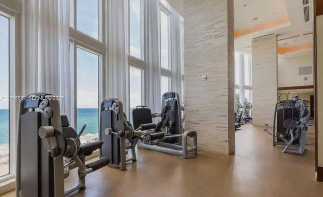 15811 Collins Ave, Unit 2805, Sunny Isles Beach, FL 33160 Photo