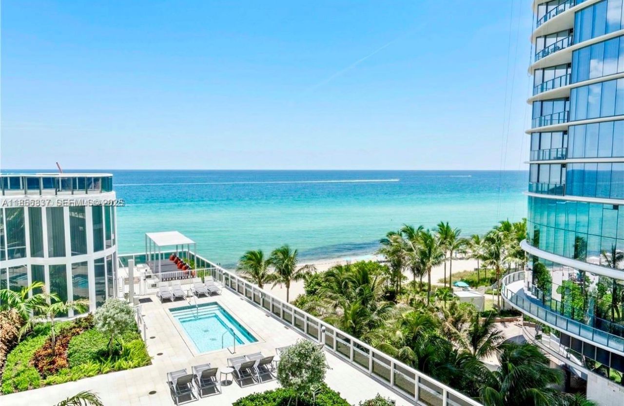 15811 Collins Ave, Unit 2805, Sunny Isles Beach, FL 33160 Photo