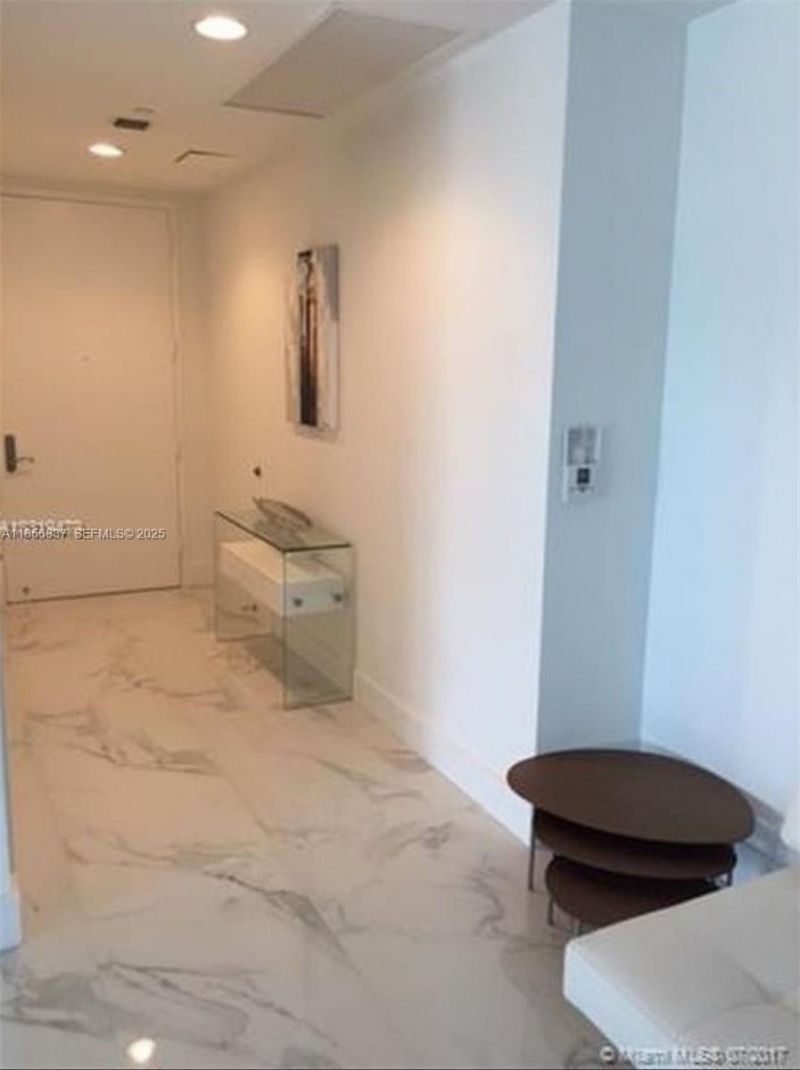 15811 Collins Ave, Unit 2805, Sunny Isles Beach, FL 33160 Photo