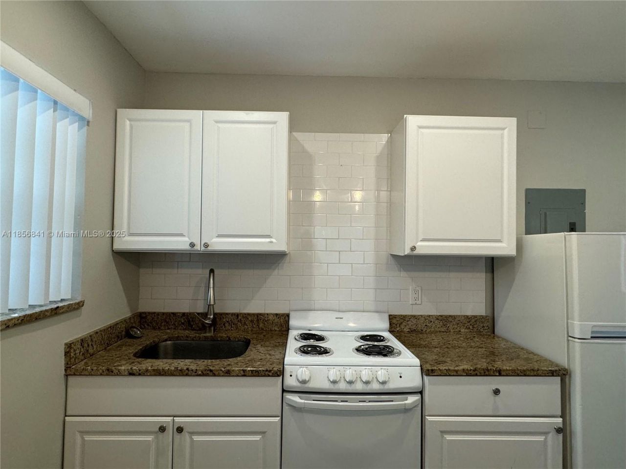 716 SE 14th Ct #1-4, Fort Lauderdale, FL 33316 Photo