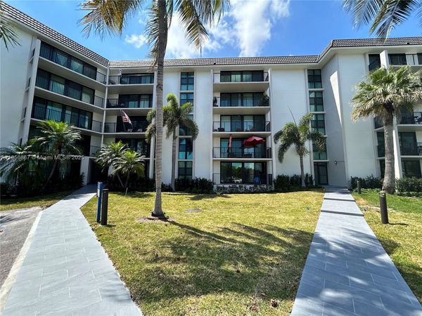 1101 River Reach Dr, Unit 102, Fort Lauderdale, FL 33315
