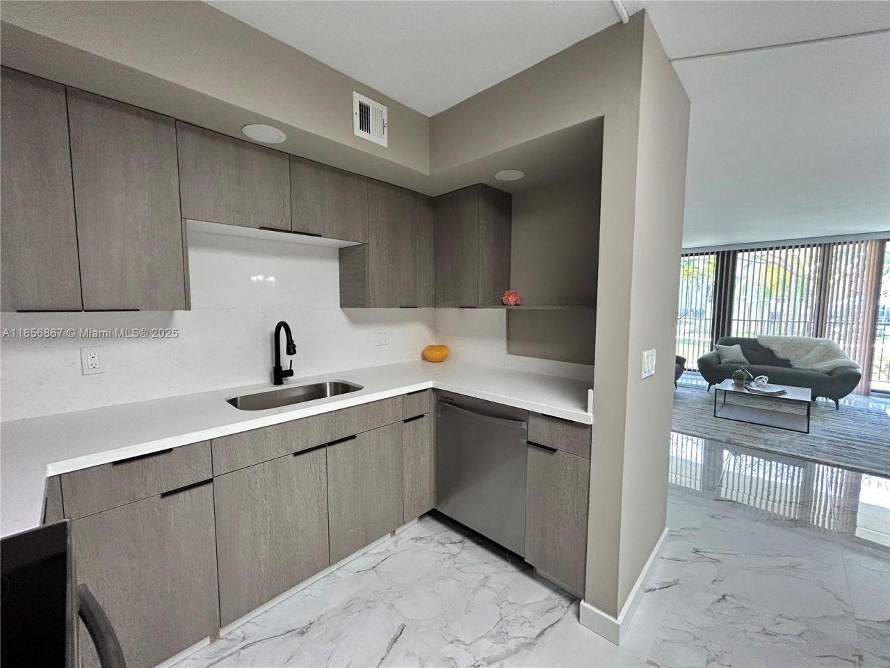 1101 River Reach Dr, Unit 102, Fort Lauderdale, FL 33315 Photo