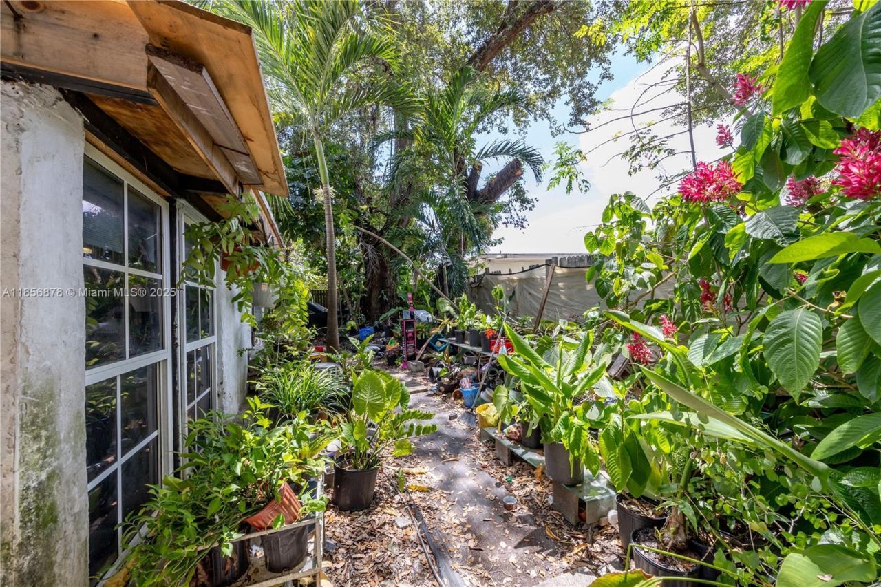 14350 NE 8th Ave, North Miami, FL 33161 Photo