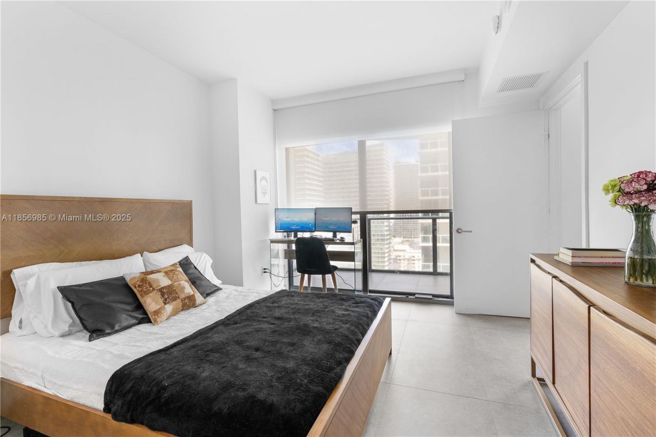 1300 S Miami Ave, Unit 2411, Miami, FL 33130 Photo