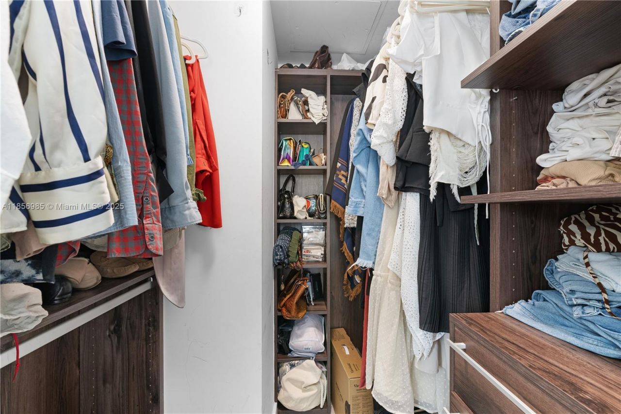 1300 S Miami Ave, Unit 2411, Miami, FL 33130 Photo