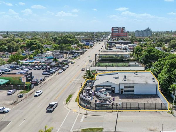 401 NW 79th St, Miami, FL 33150