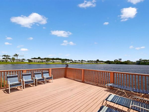 2200 Park Ln, Unit 205, Hollywood, FL 33021