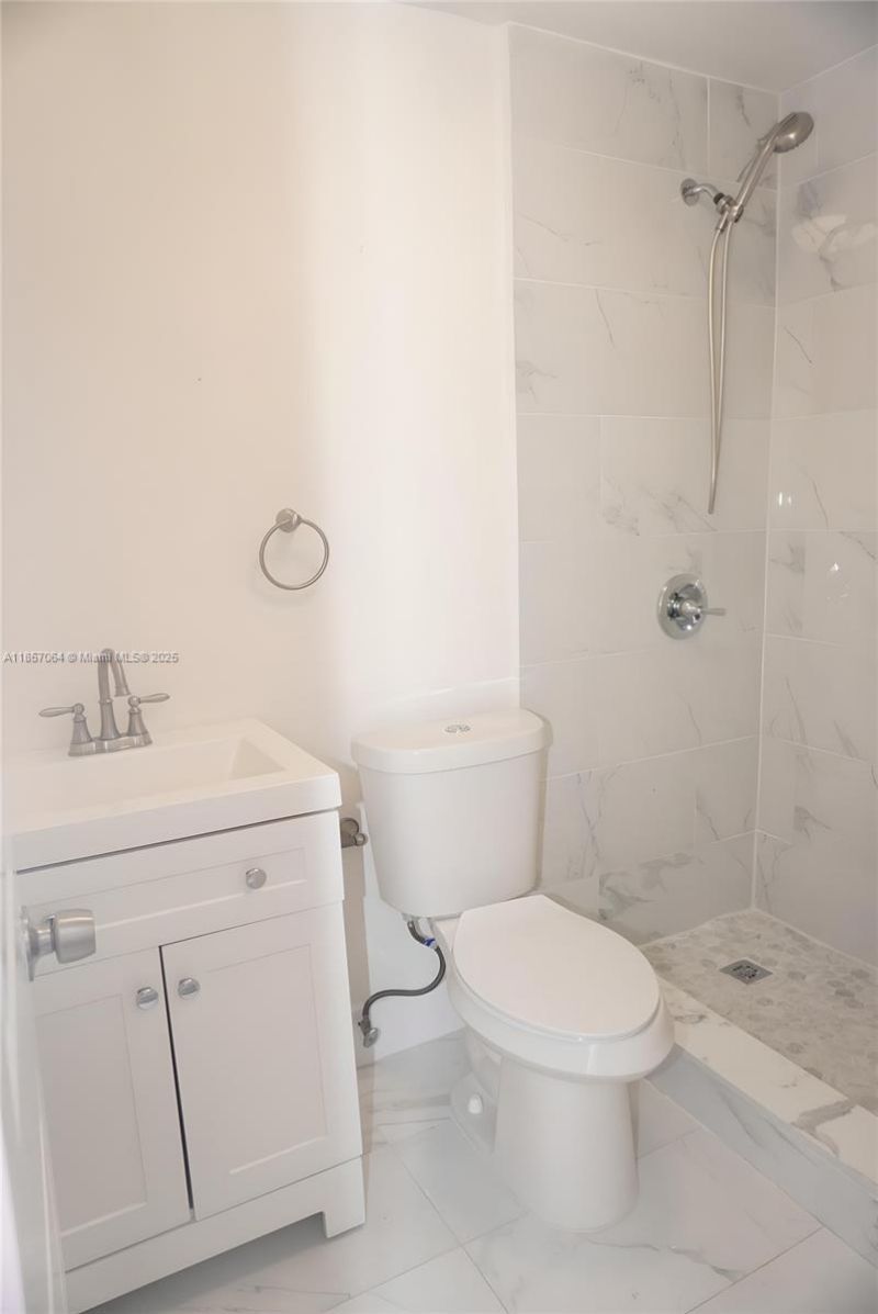 4851 E 8th Ct, Hialeah, FL 33013 Photo