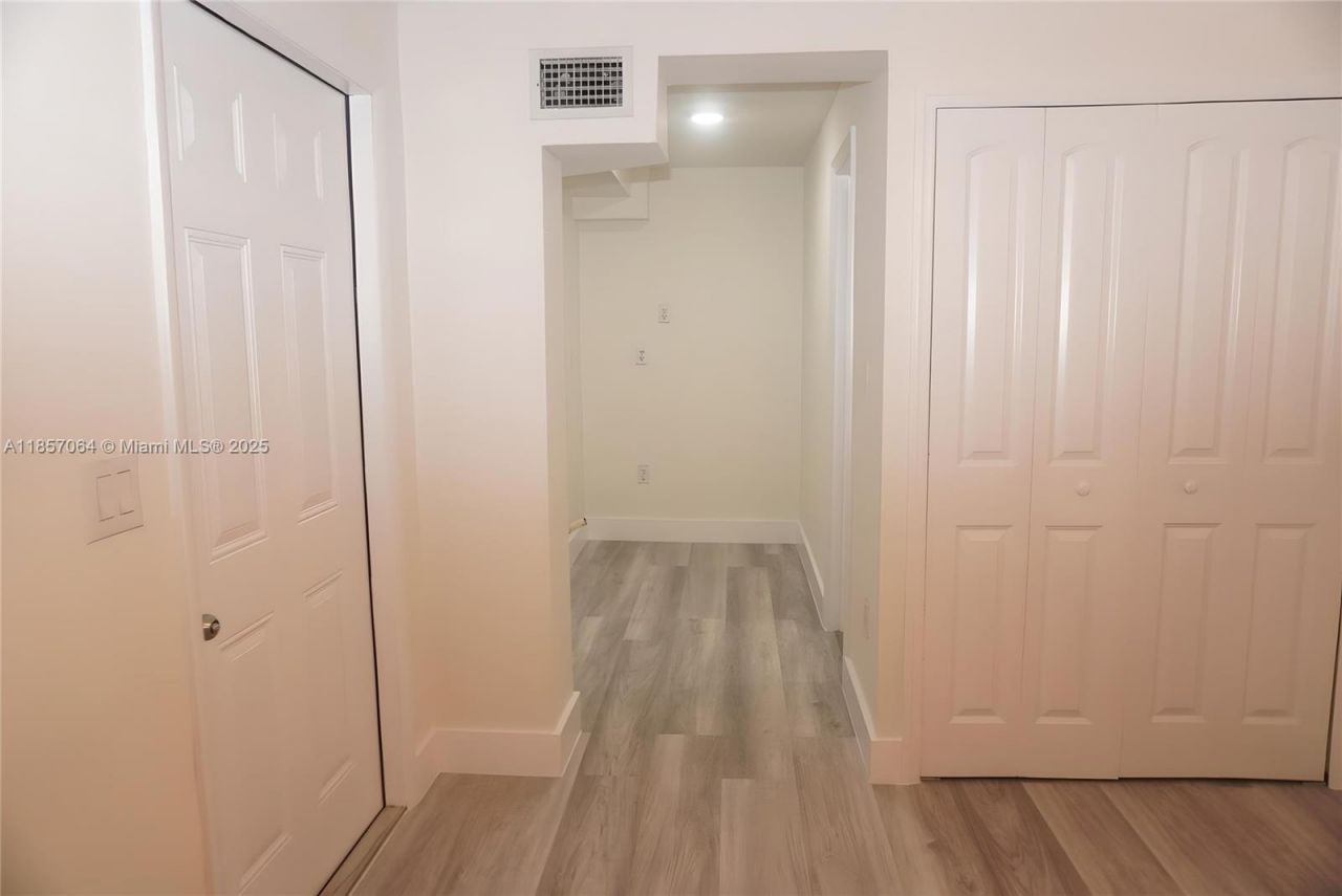 4851 E 8th Ct, Hialeah, FL 33013 Photo