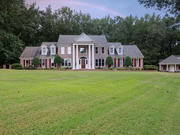 10555 SPARKLE CREEK CV E, Eads, TN 38028