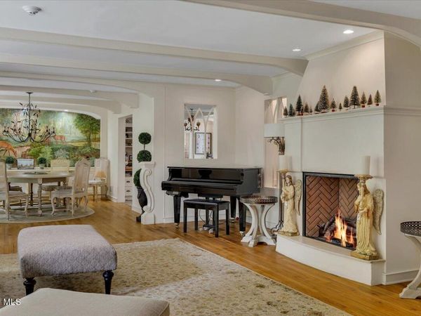 12 Hickory Hollow Road, Queensbury, NY 12804