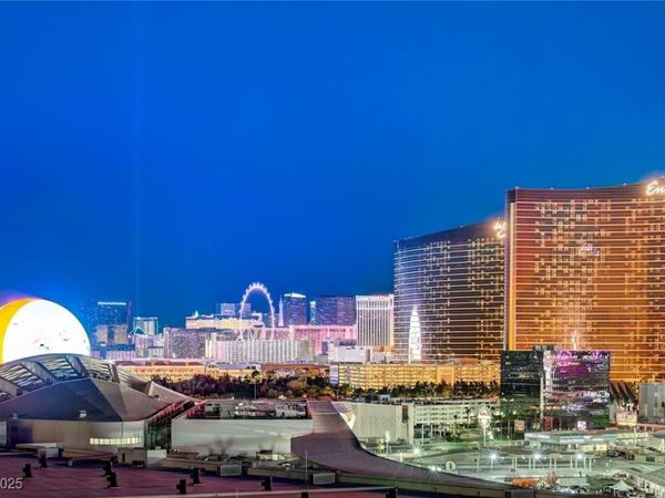 2877 Paradise Road, Unit 1605, Las Vegas, NV 89109