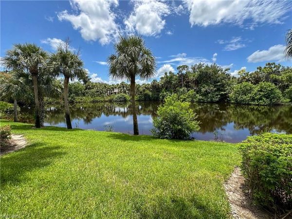 4240 Lake Forest DR, Unit 413, BONITA SPRINGS, FL 34134