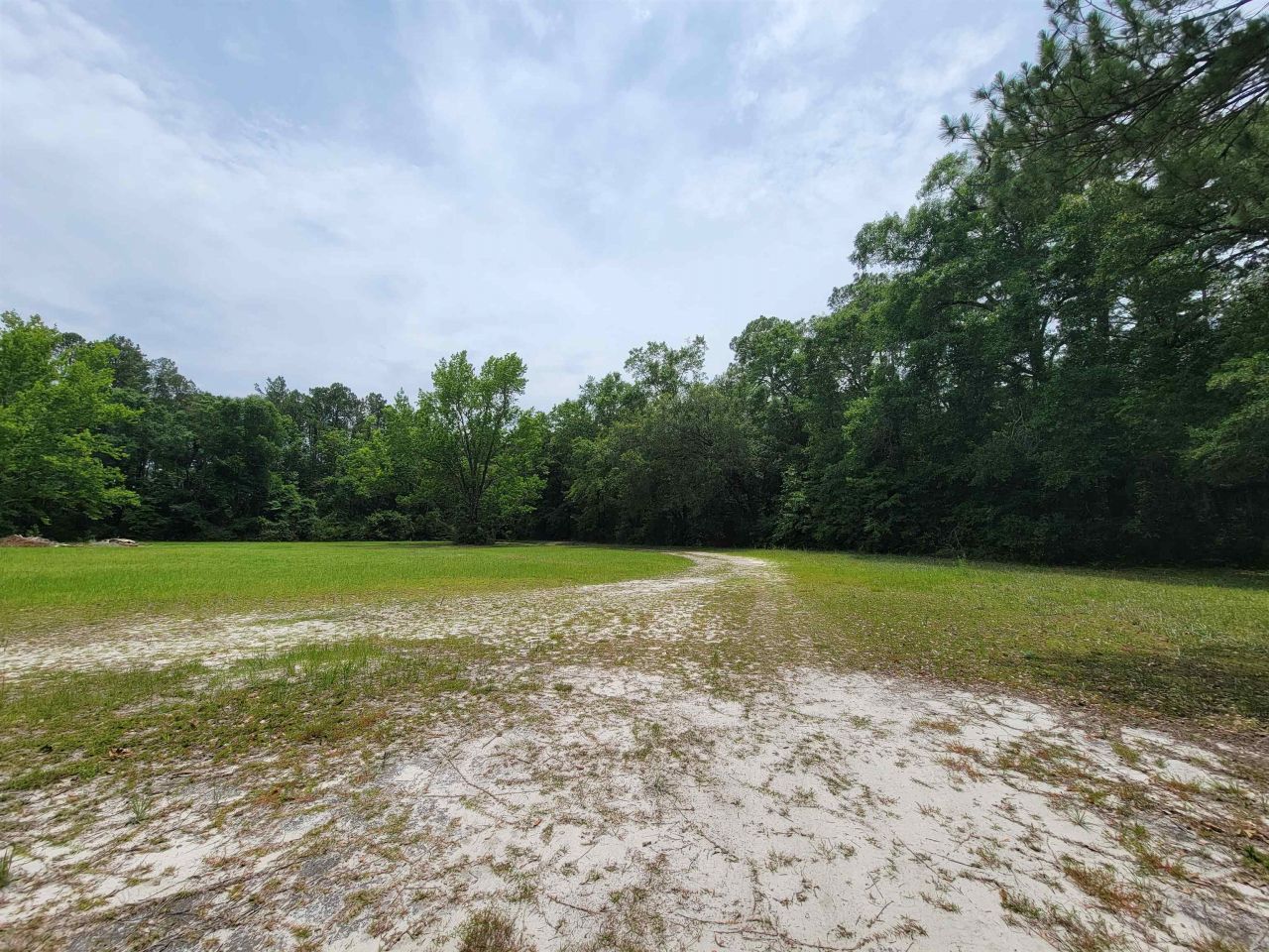 155 Porsche Lane, Crawfordville, FL 32327 Photo