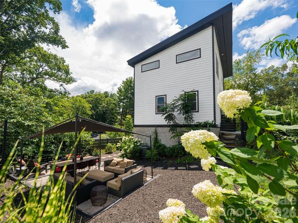 197 Chatham Road, Asheville, NC 28804