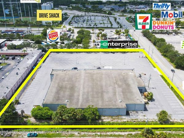 2500 N Florida Mango Road, West Palm Beach, FL 33409