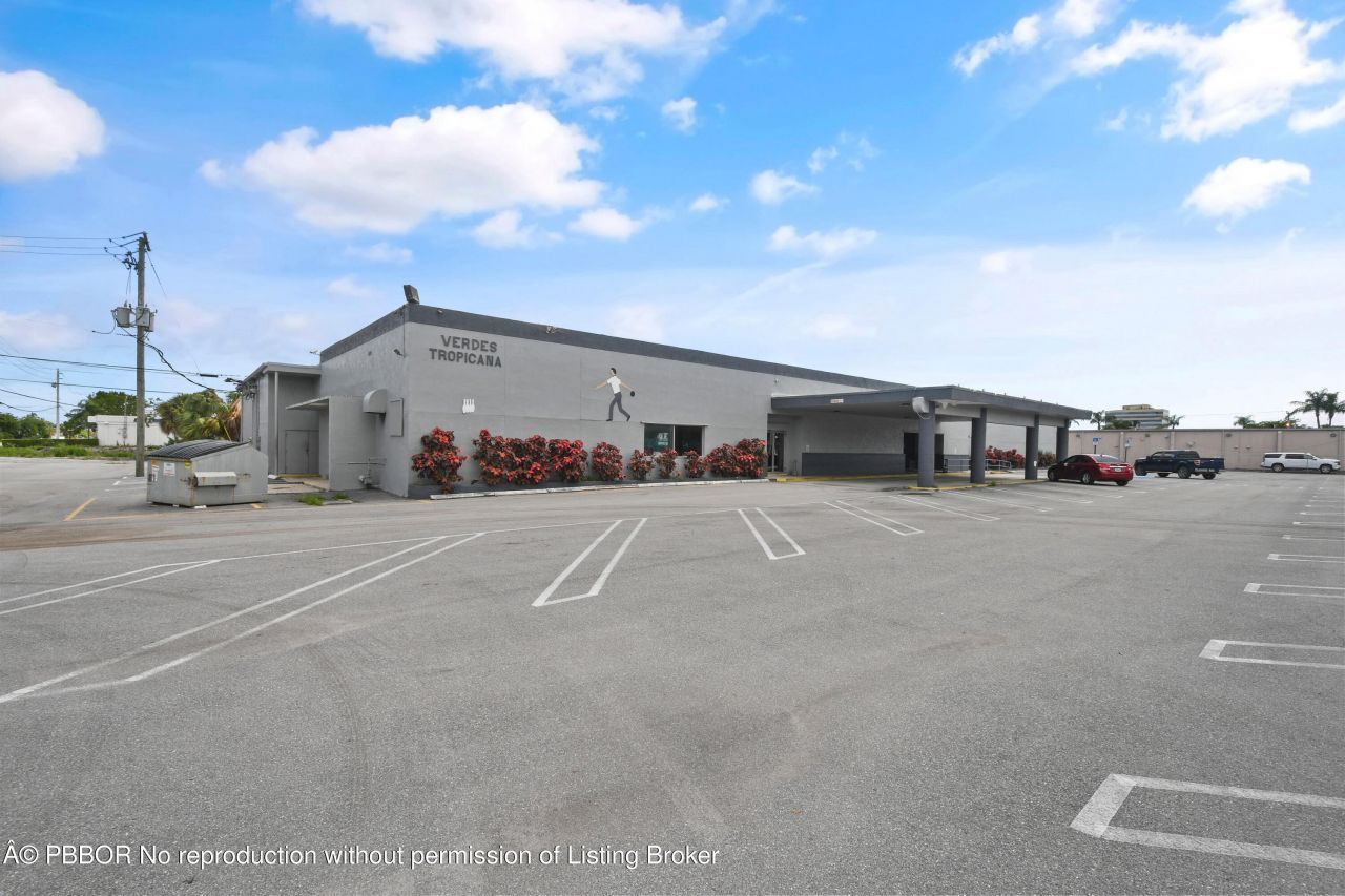 2500 N Florida Mango Road, West Palm Beach, FL 33409 Photo