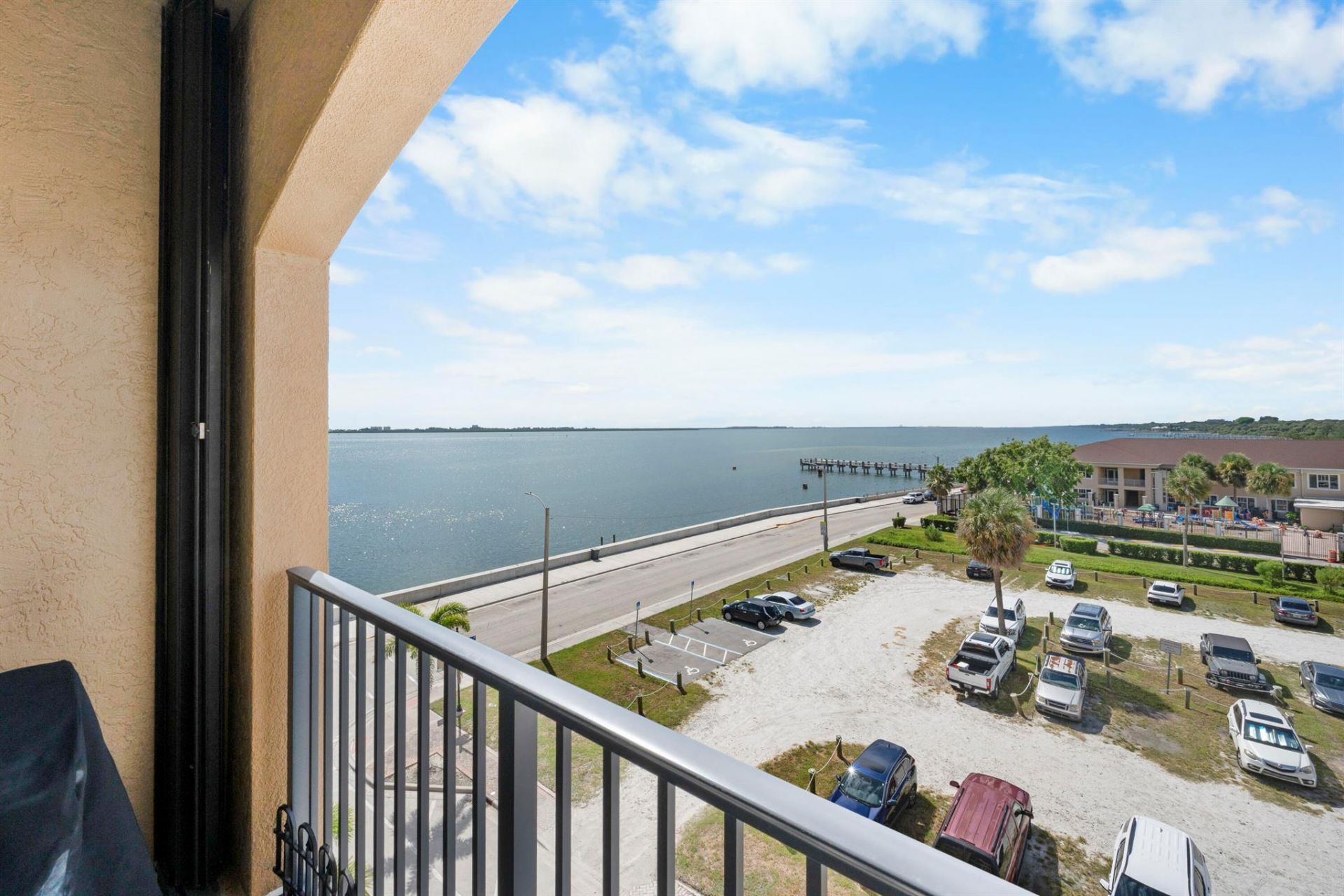 20 Orange Avenue, Unit 411, Fort Pierce, FL 34950 Photo