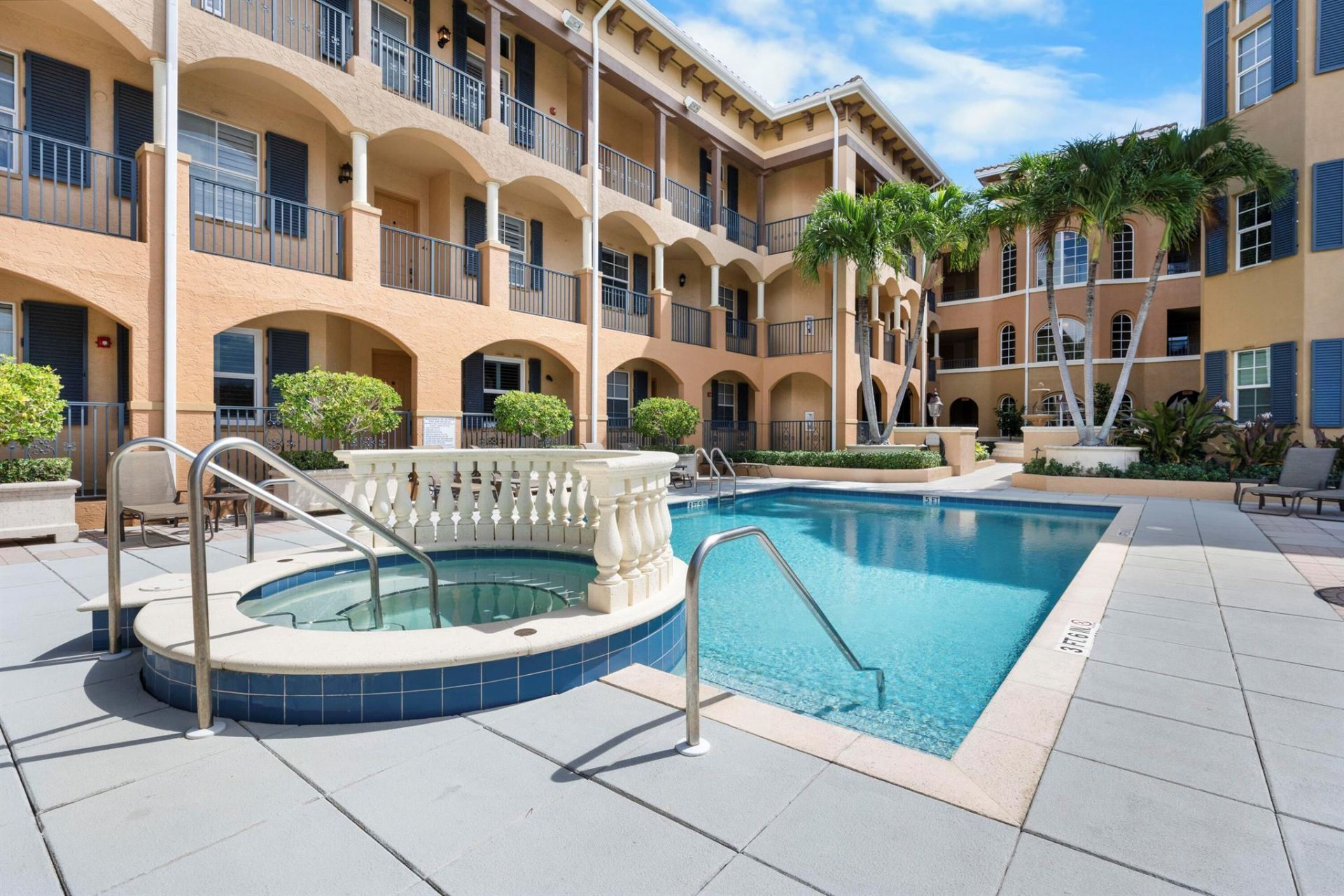 20 Orange Avenue, Unit 411, Fort Pierce, FL 34950 Photo