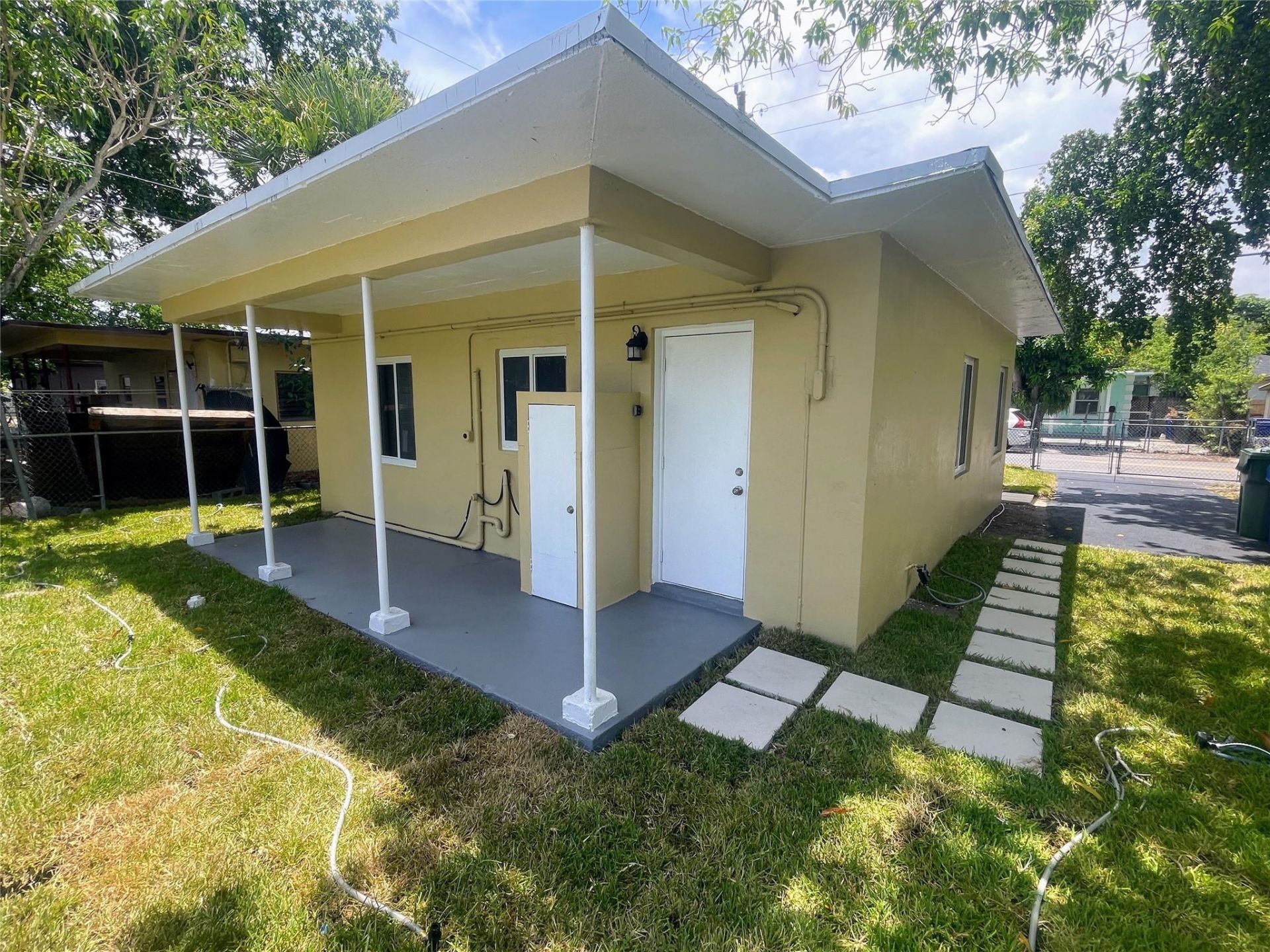 712 NW 17th Avenue, Fort Lauderdale, FL 33311 Photo