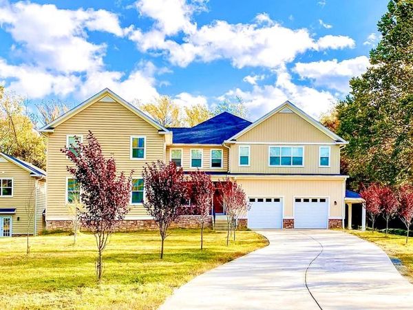 7313 BYRNELEY LANE, ANNANDALE, VA 22003