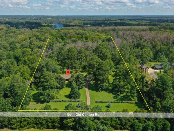 879 N Old Canton Road, Canton, MS 39046