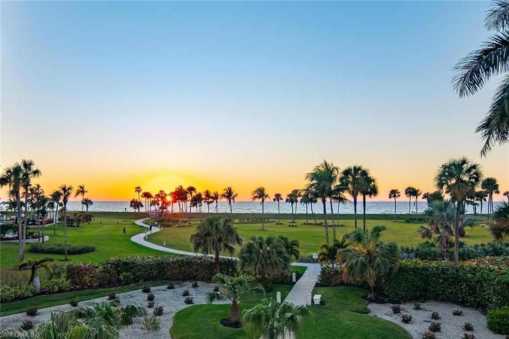 4451 Gulf Shore Blvd N, Unit 801, Naples, FL 34103 Photo