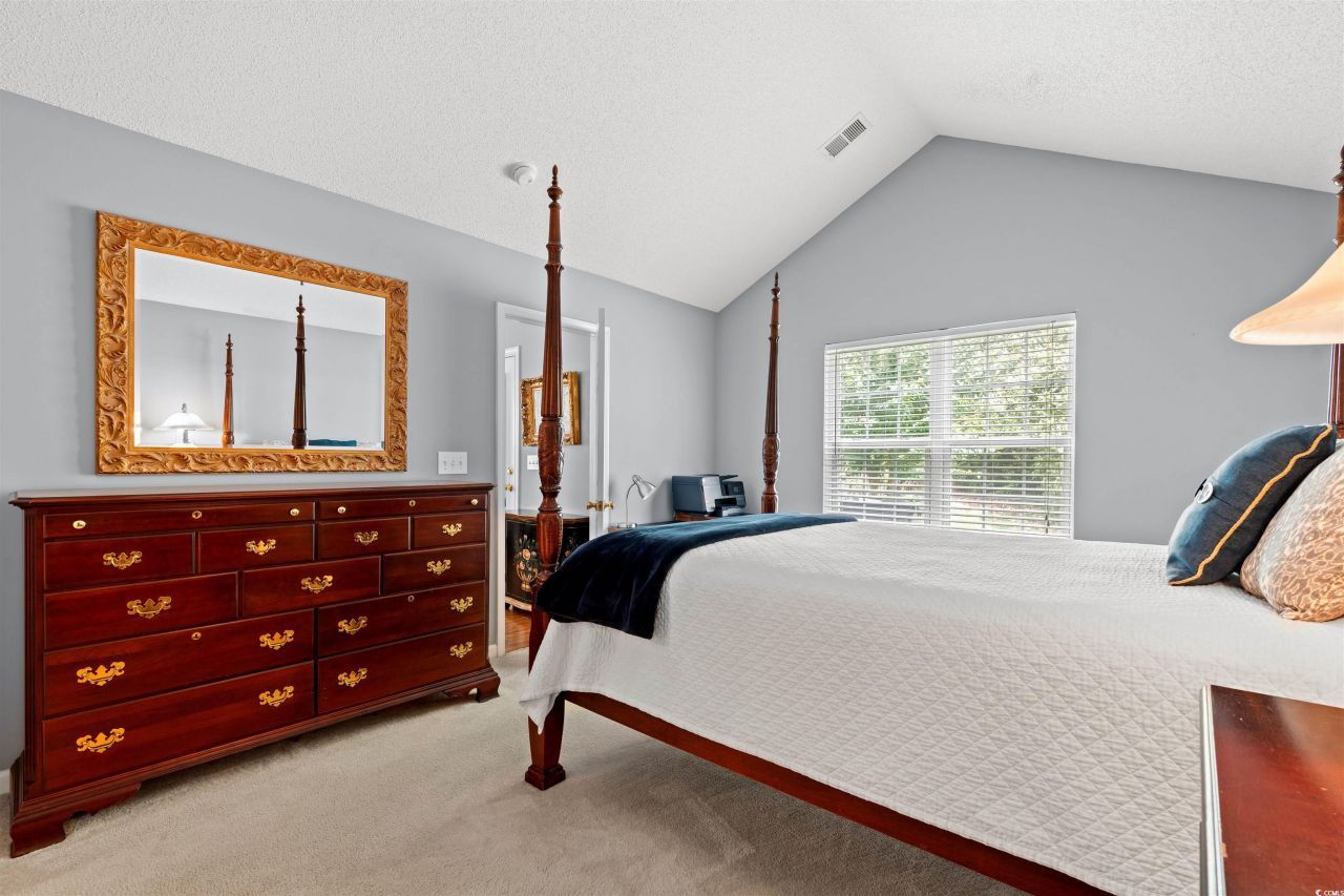 168 Wimbledon Way Photo 12