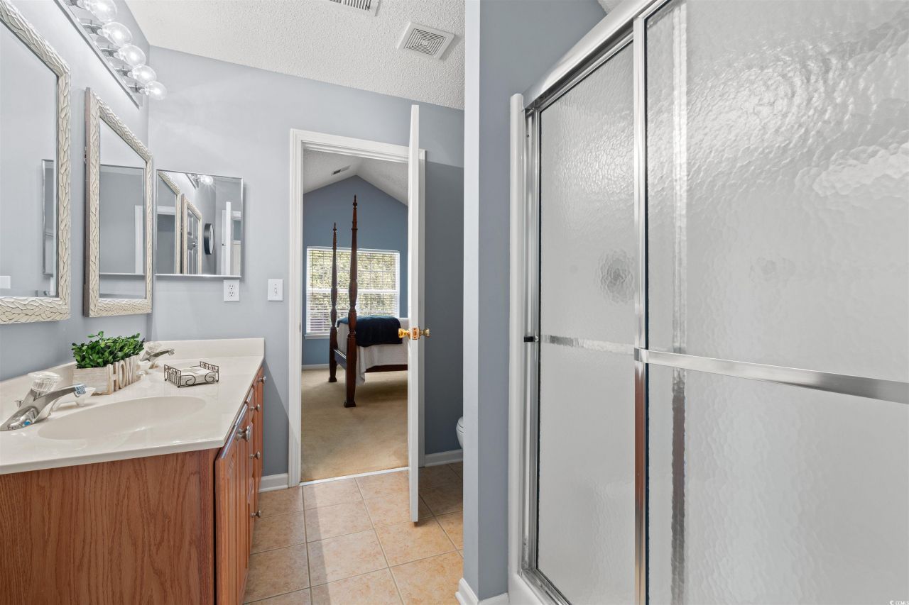 168 Wimbledon Way Photo 14