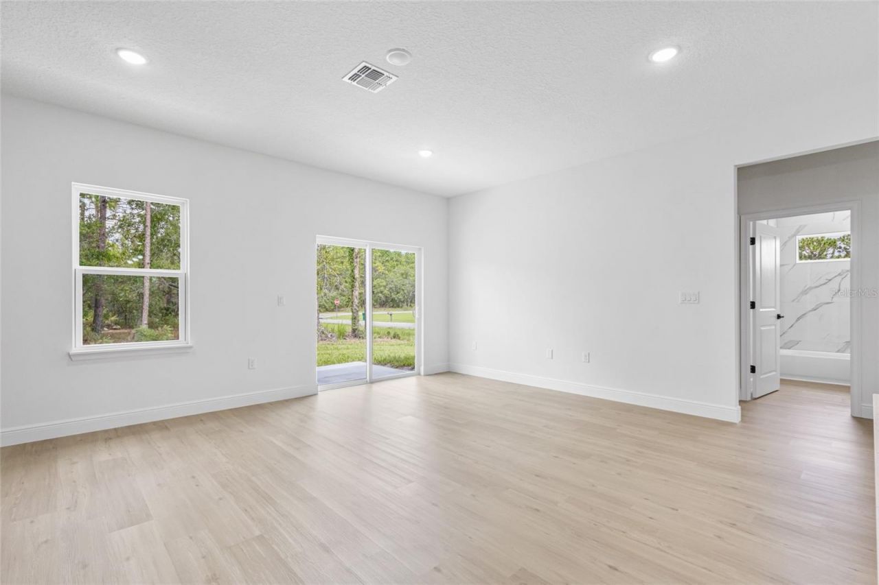 1071 W Hampshire Boulevard, Dunnellon, FL 34434 Photo