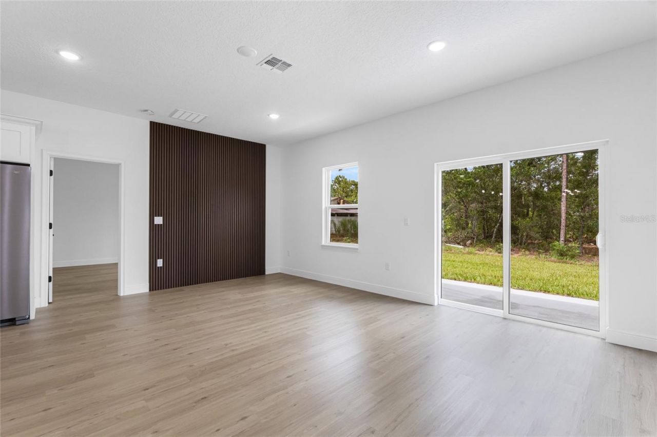 1071 W Hampshire Boulevard, Dunnellon, FL 34434 Photo