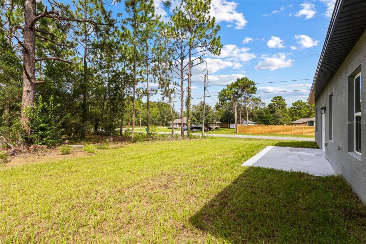 1071 W Hampshire Boulevard, Dunnellon, FL 34434 Photo