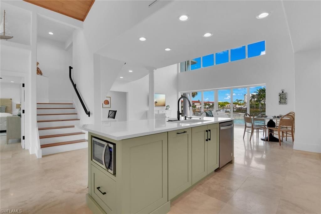 215 Mooring Line Dr, Naples, FL 34102 Photo