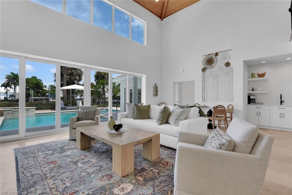 215 Mooring Line Dr, Naples, FL 34102 Photo