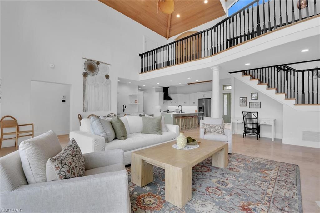 215 Mooring Line Dr, Naples, FL 34102 Photo