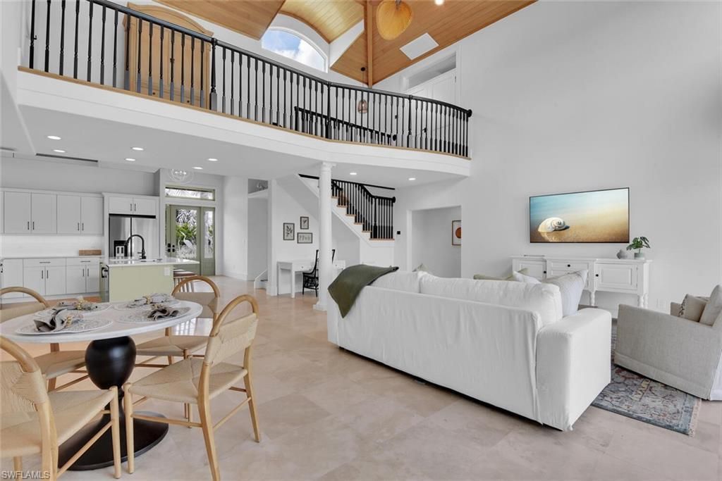 215 Mooring Line Dr, Naples, FL 34102 Photo