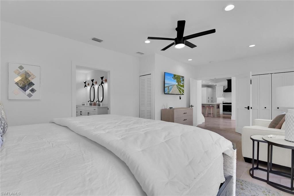 215 Mooring Line Dr, Naples, FL 34102 Photo