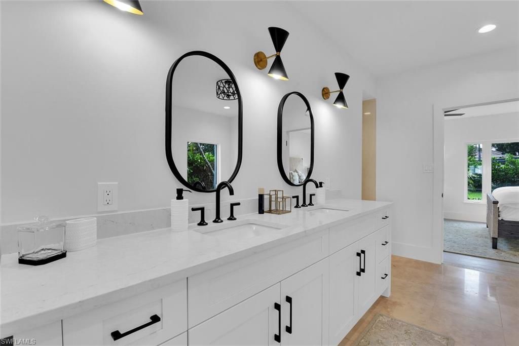 215 Mooring Line Dr, Naples, FL 34102 Photo