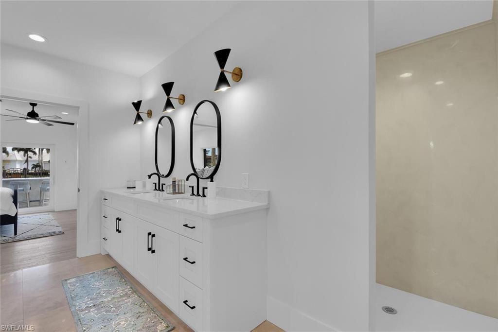 215 Mooring Line Dr, Naples, FL 34102 Photo