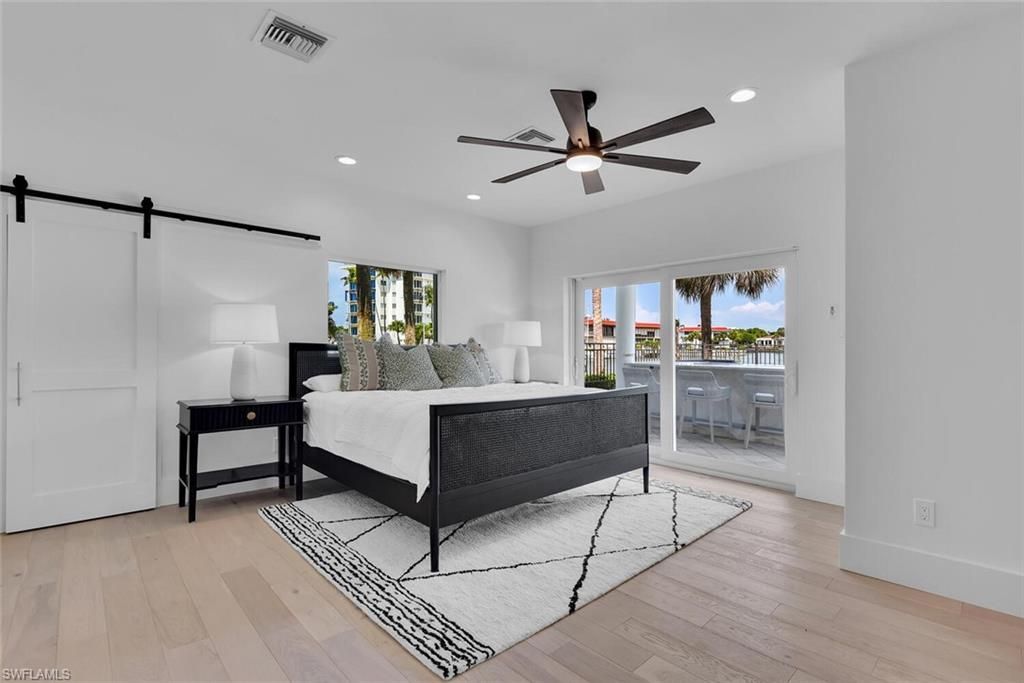215 Mooring Line Dr, Naples, FL 34102 Photo